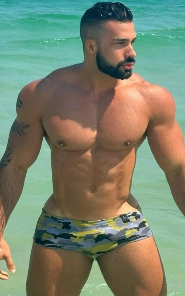 Boyshorts swim trunks