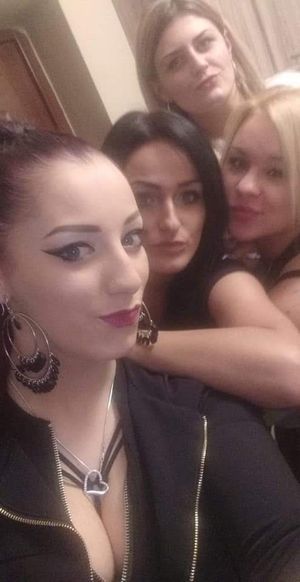 4 friends love big hard cocks