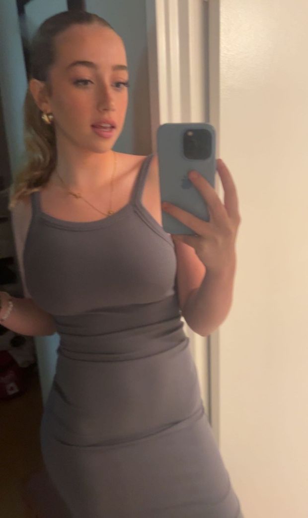 Quincy dress bedroom selfie