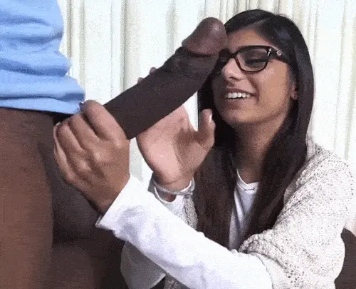Mia Khalifa measuring BBC
