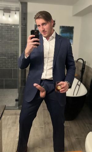 thirsty Thursday means a stiff cocktail ????