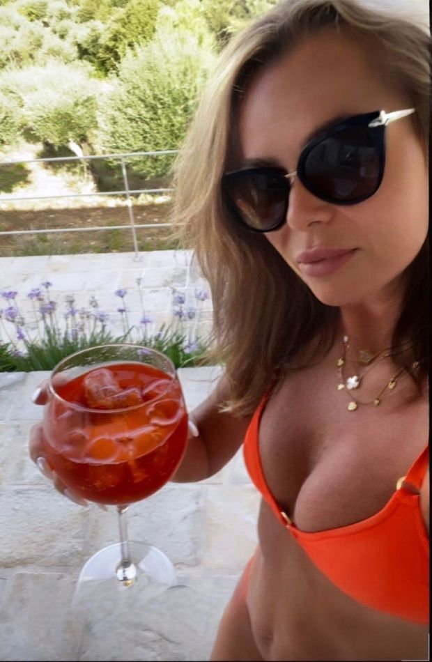 How about a tall order of blonde instead?