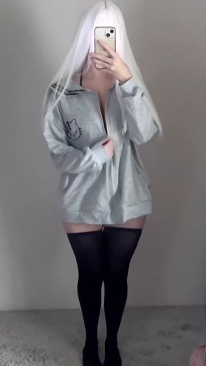 Strip tease and skims