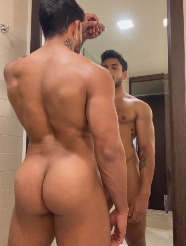 EAT THAT ASS UP