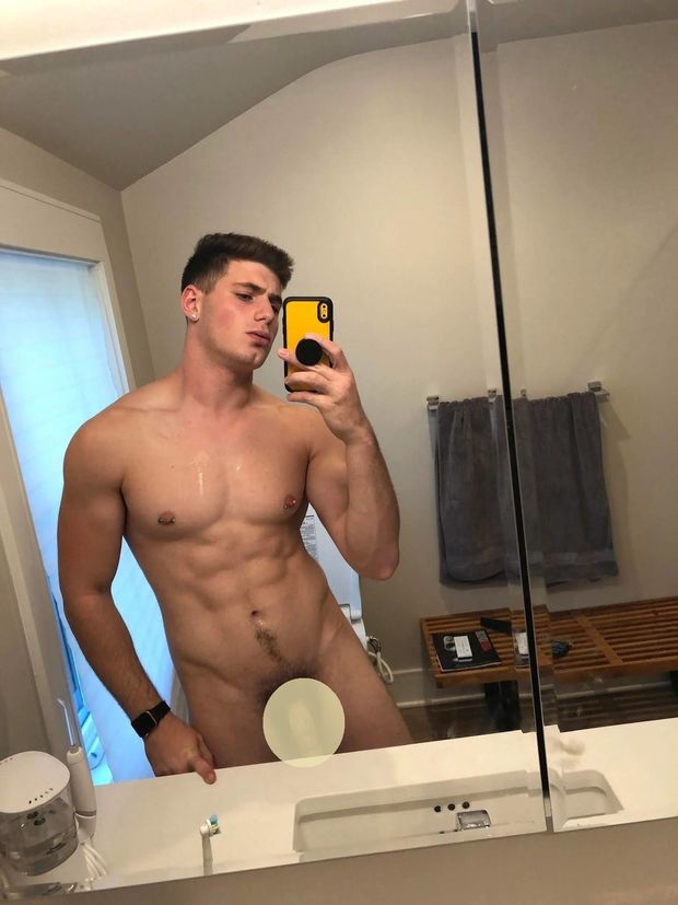 damn he is sexy
