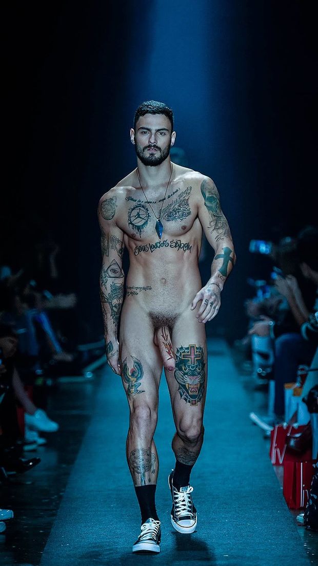 one hot nude model on the runway
