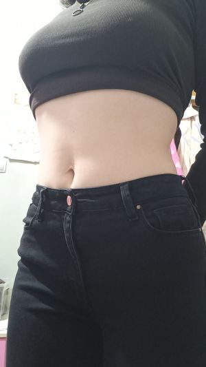 Tinky kinky kiss my belly