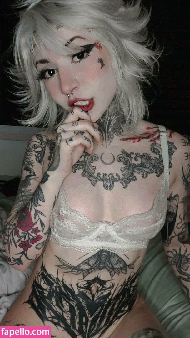 Aline Fox