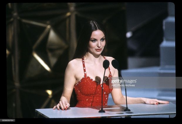 Crystal Gayle 18th pic.