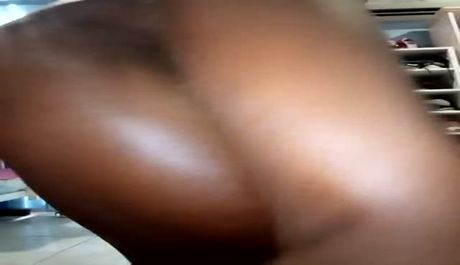 Angola milf giving me a show