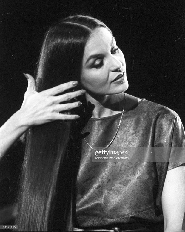 Crystal Gayle 36th pic.
