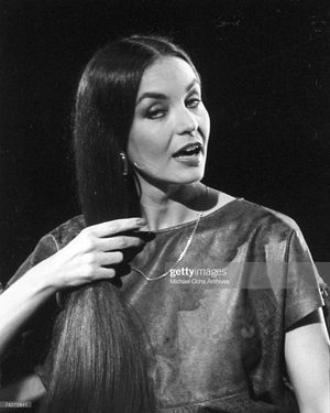 Crystal Gayle 37th pic.
