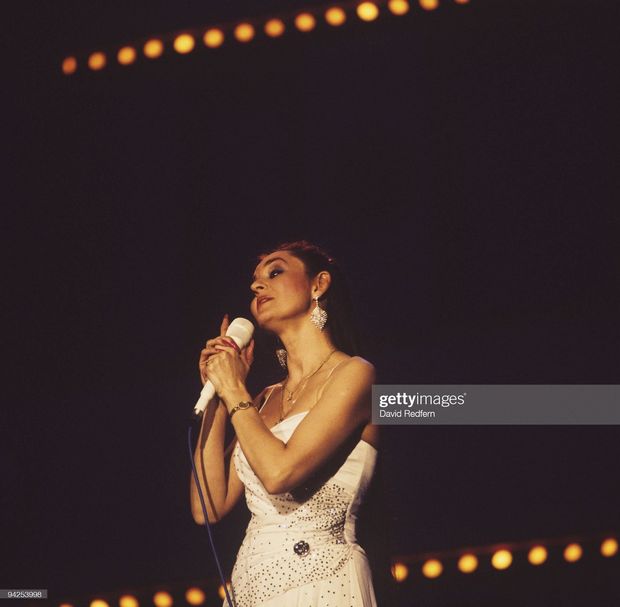 Crystal Gayle 49th pic.