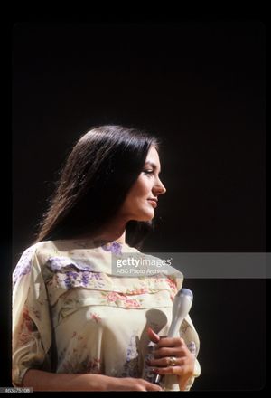 Crystal Gayle 57th pic.