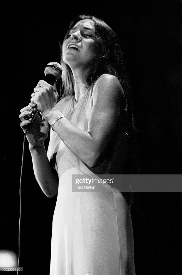 Crystal Gayle 64th pic.