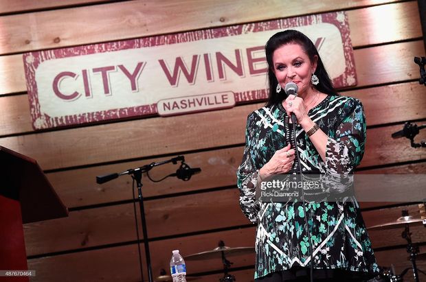 Crystal Gayle 89th pic.