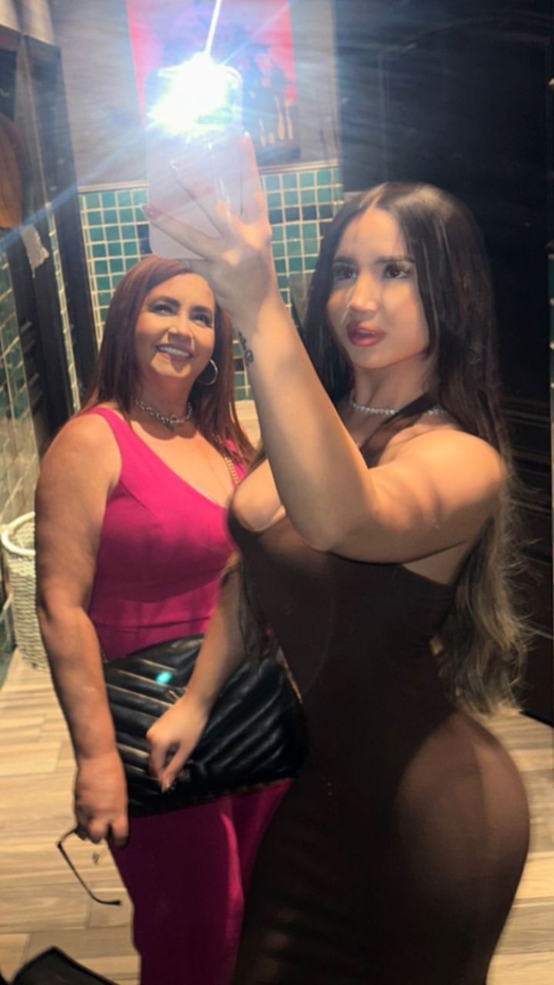 Mother daughter