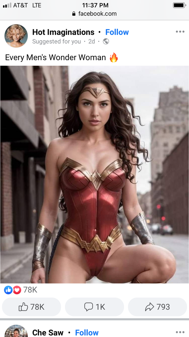 Gal WW hot