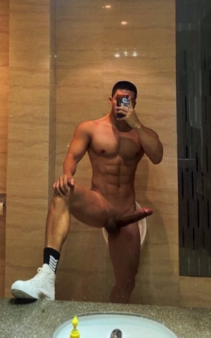 Naked selfie in The Men's Room
