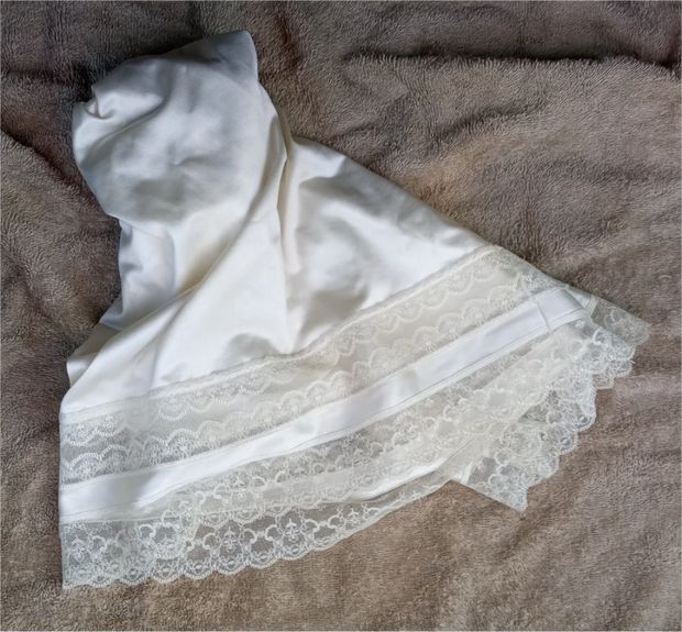 Lacy Church Lady Slip.