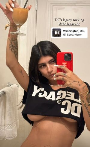 I would love to face fuck mia khalifa