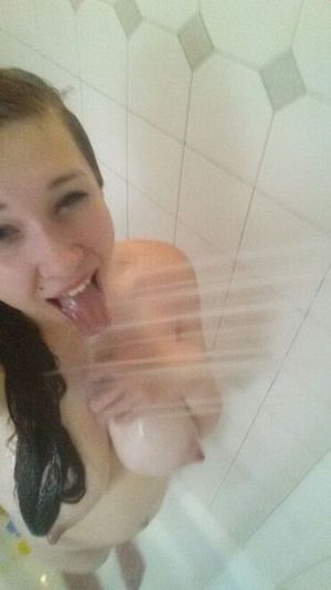 Shower Selfie Pokies