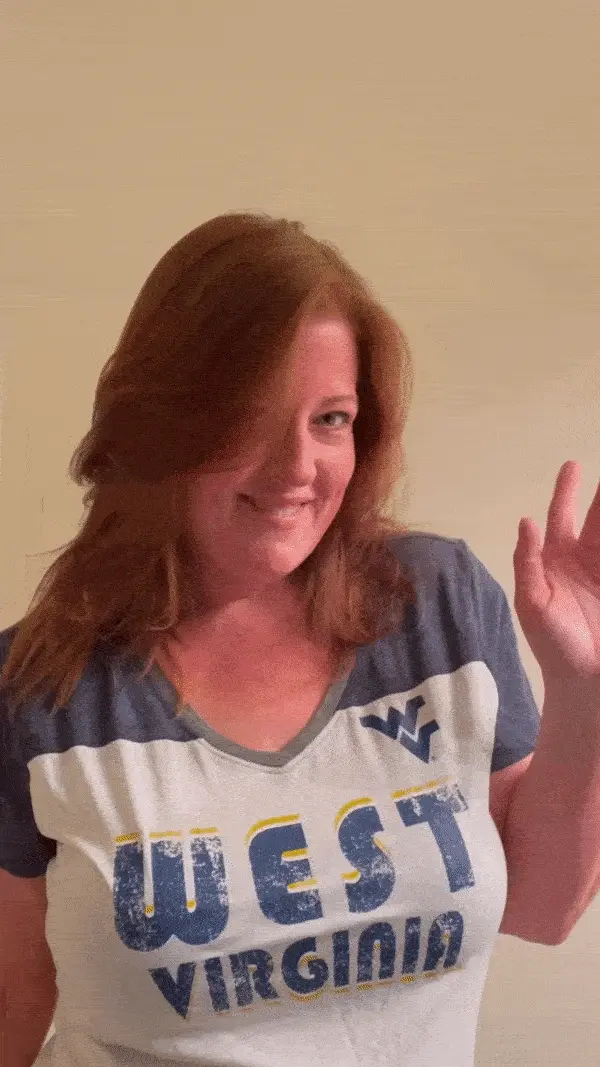 MAJOR TITS MILF SHAKES ‘EM