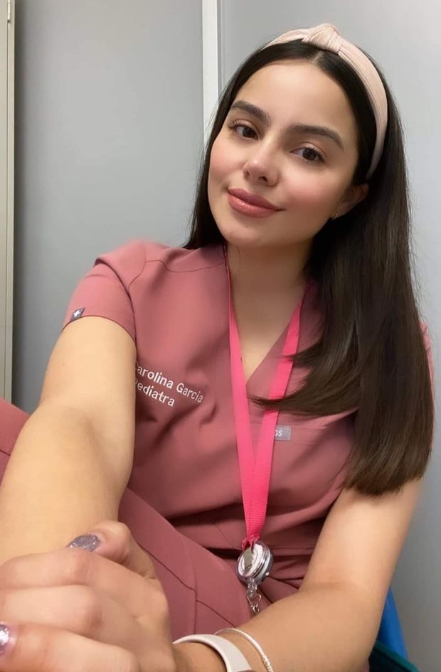 Estudiante medicina bonita puta