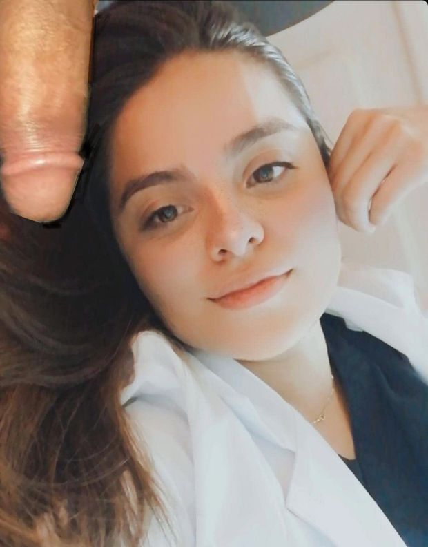 Estudiante doctora bonita putita sugar baby