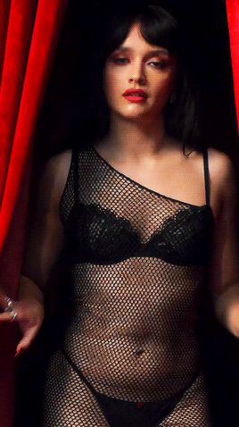 Olivia Cooke Lingerie SXF 7