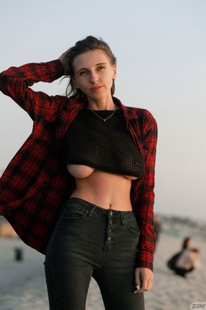 Hopelesssofrantic on the beach