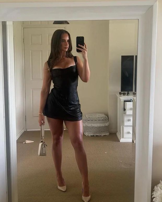 sexy selfie