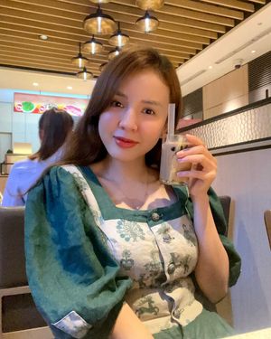 Asian Vietnam Selfie - DJ Kiều Max