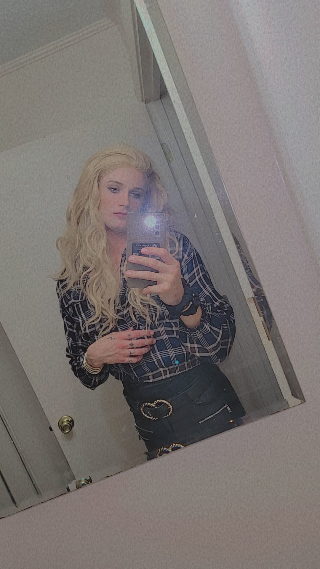 Profile pic upload