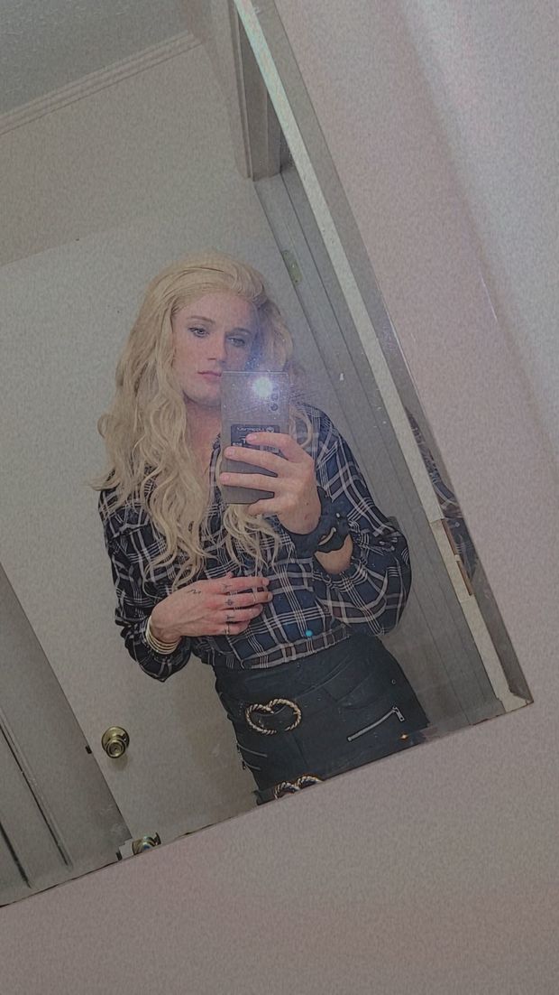 Profile pic upload