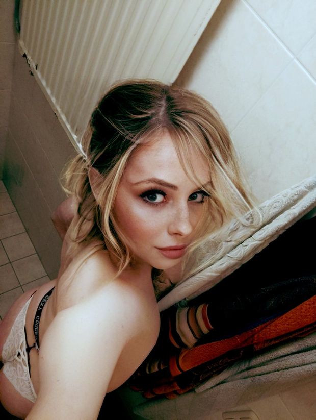Nice blonde teen wear a sexy panties.