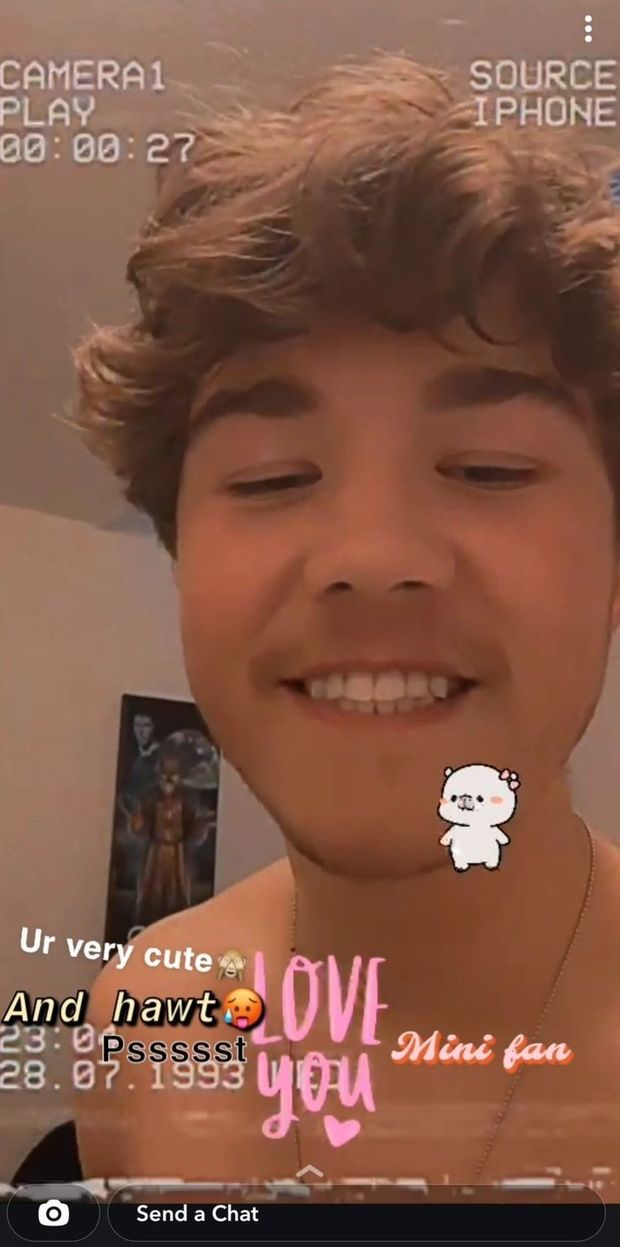 Look how happy iam postin
