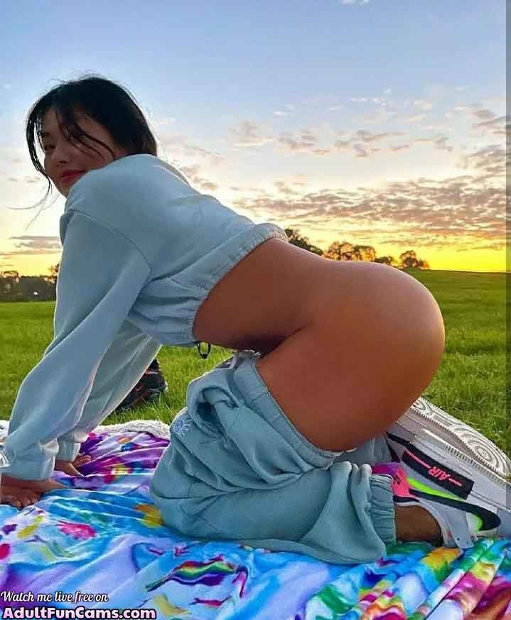 Sizzling Hottie