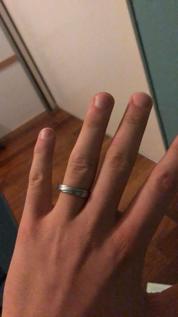 Some hands for u tasty bitches