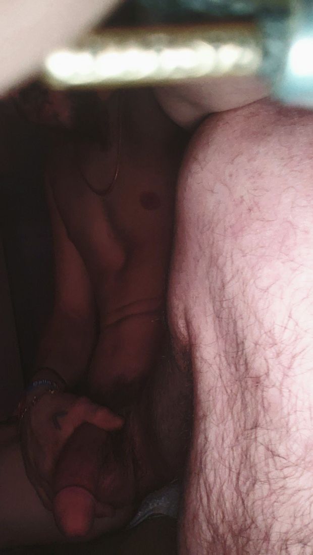 Big dick for you to lick