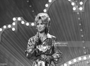 Tammy Wynette 18th pic.
