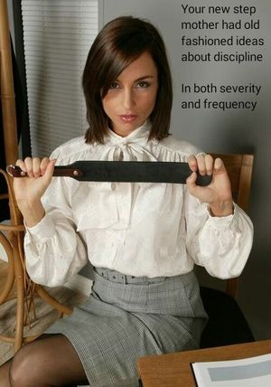 Well-dressed woman paddling? Sign me up!