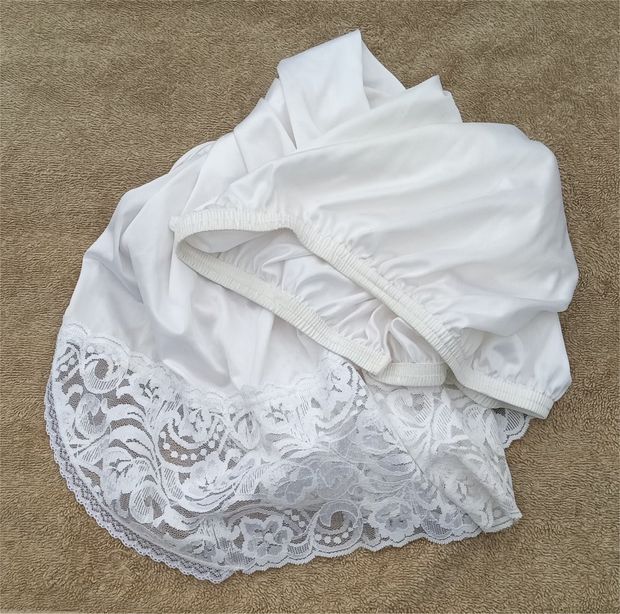 Very Lacy & Oh, So Silky Soft Vintage Half Slip!