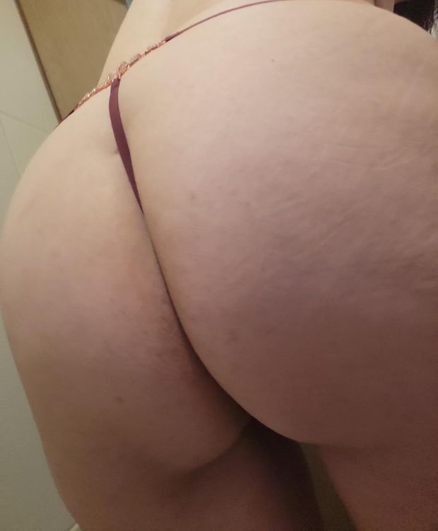 my hotwife's sexy ass! ready for a big cock