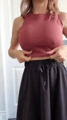 what does she hide under her skirt?