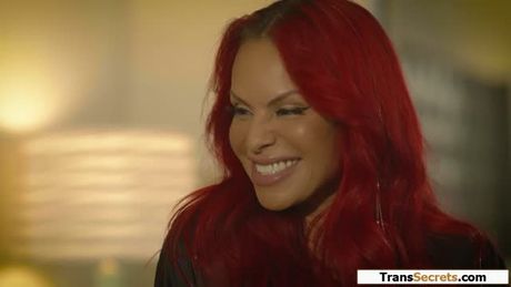 Milf tgirl Foxxy anals shemale Eva Maxim