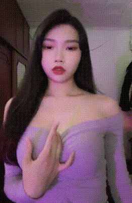 Asian slut want you to cum all over her
