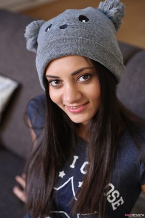 Shrima Malati - Cute Hat