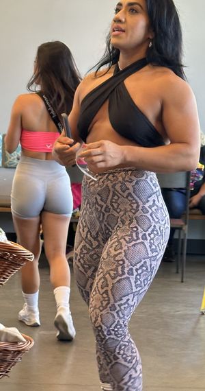 Fine asses out and about