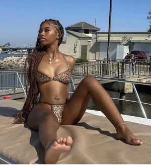 Make a nigga dick hard